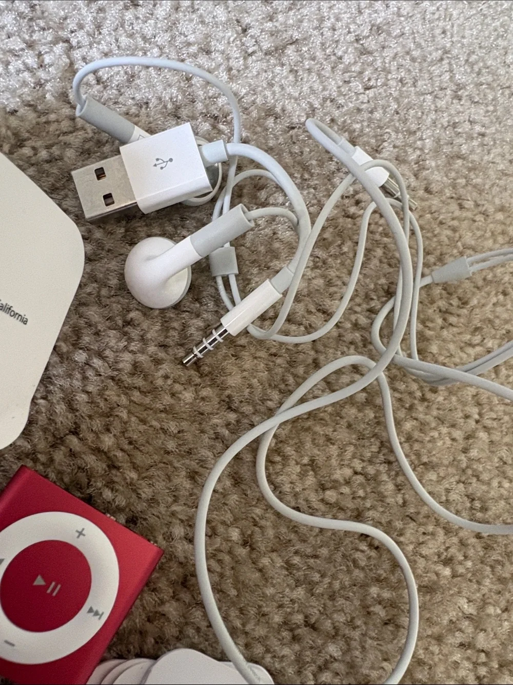 Brand New Apple iPod Shuffle - mini Pink